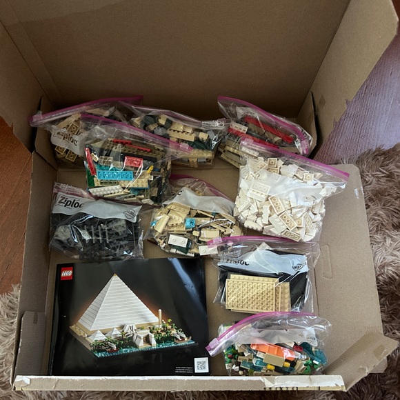 LEGO Pyramid of Giza - Picture 3 of 3
